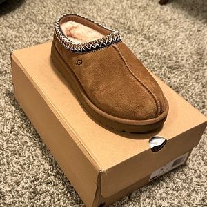 NWT Women’s UGG Tasman Slipper Chestnut size 8